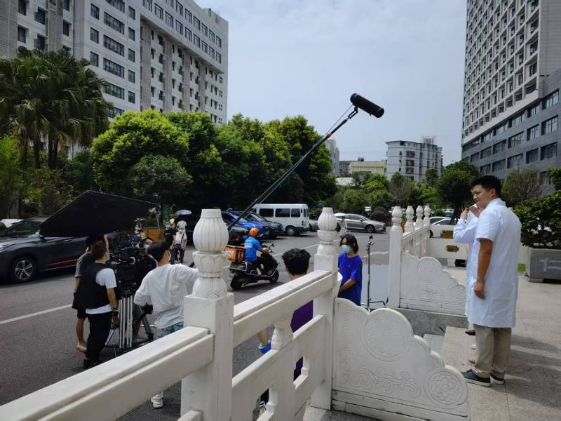 西湖区广告片拍摄公司低成本实现高规格制作的诀窍